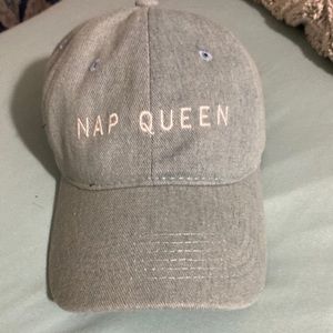 NAP QUEEN hat